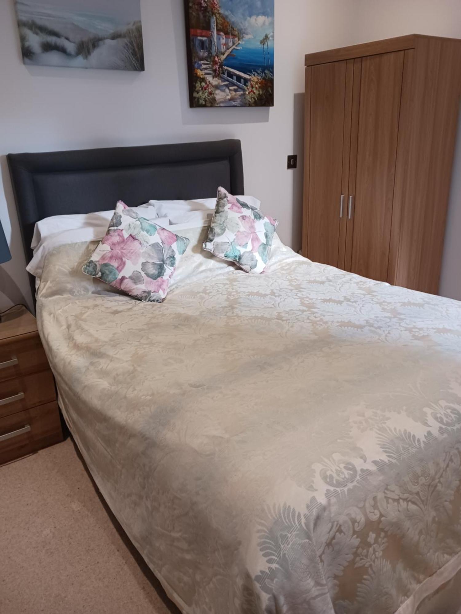 Bodlondeb Castle Bed & Breakfast { Central Llandudno} Zewnętrze zdjęcie